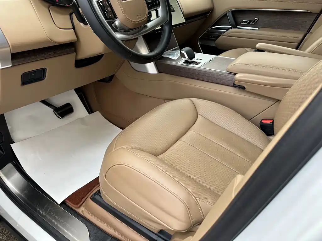 Land Rover Range Rover 2024 — фото 19