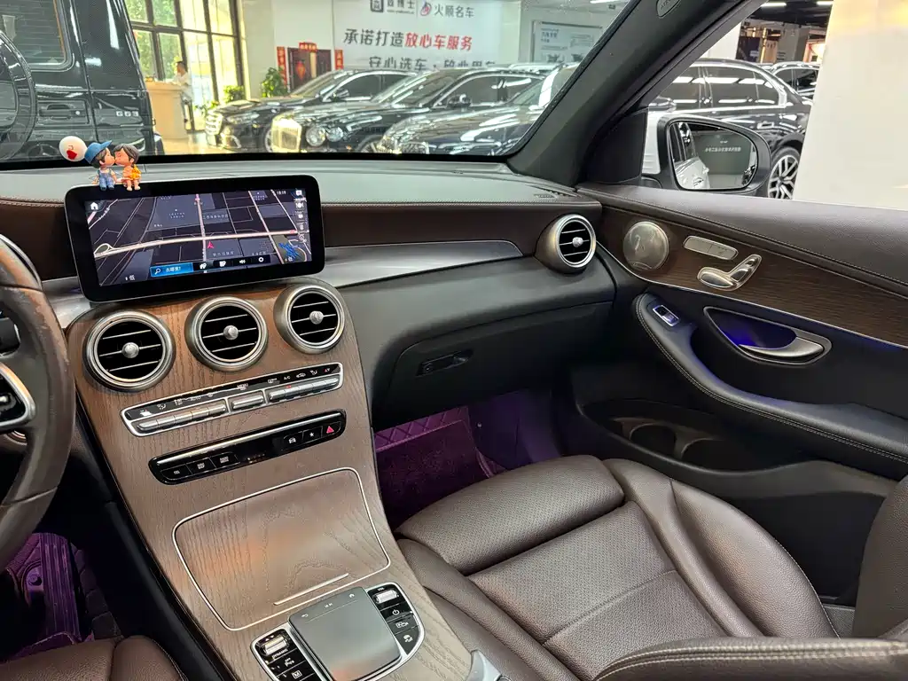 Mercedes-Benz GLC 2022 — фото 16