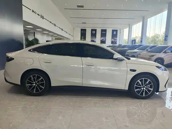 BYD Seal 06 2025