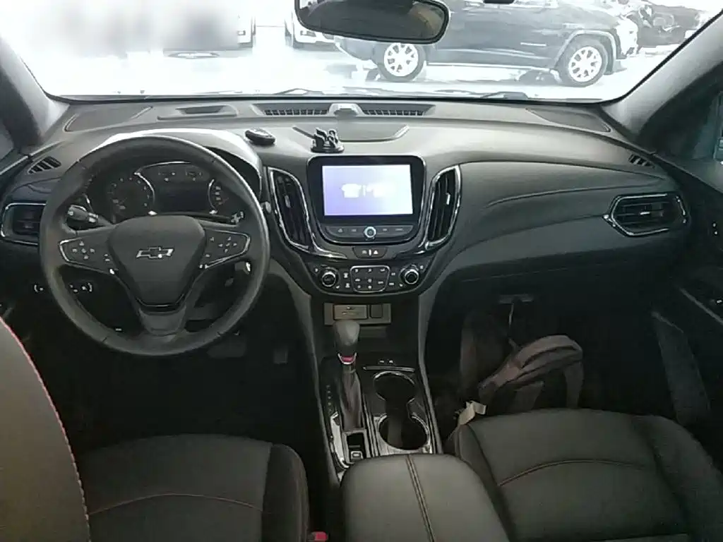 Chevrolet Equinox 2021 — фото 10