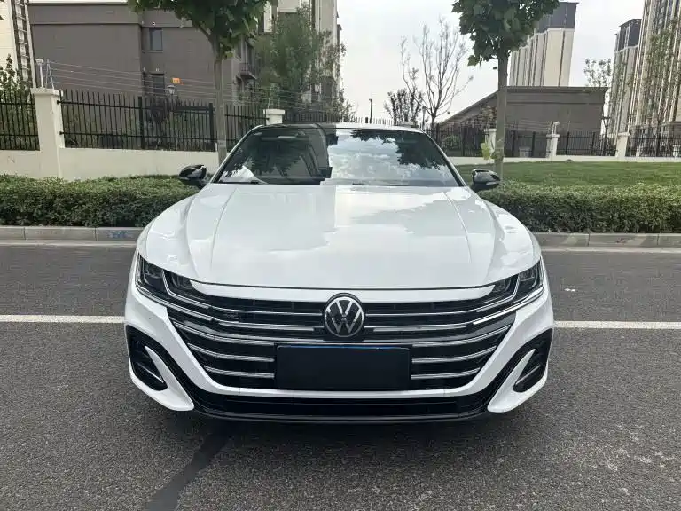 Volkswagen CC 2022 — фото 2