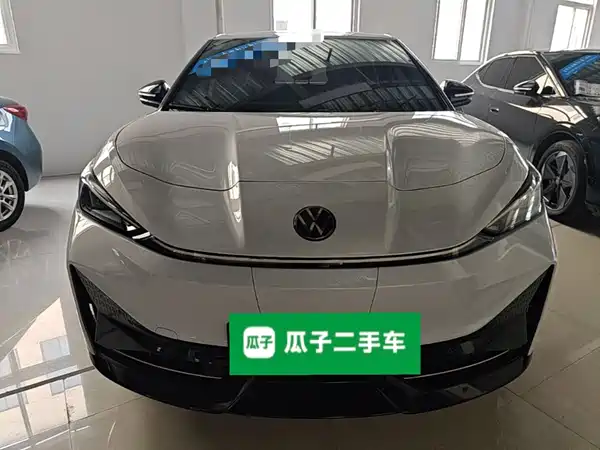 Volkswagen Distinctive 06 2025
