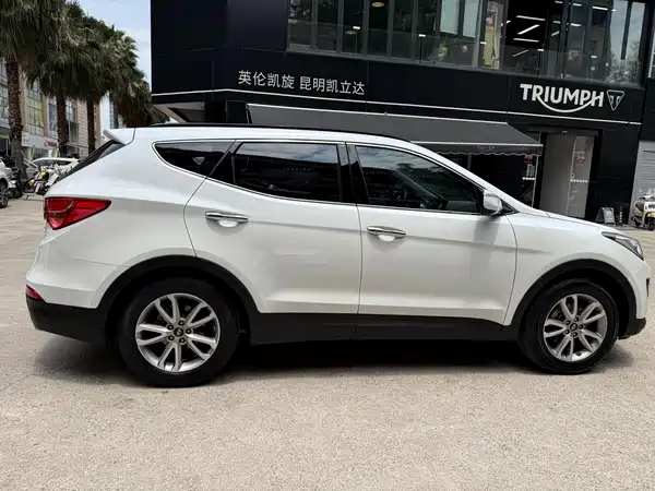 Hyundai Santa Fe 2013