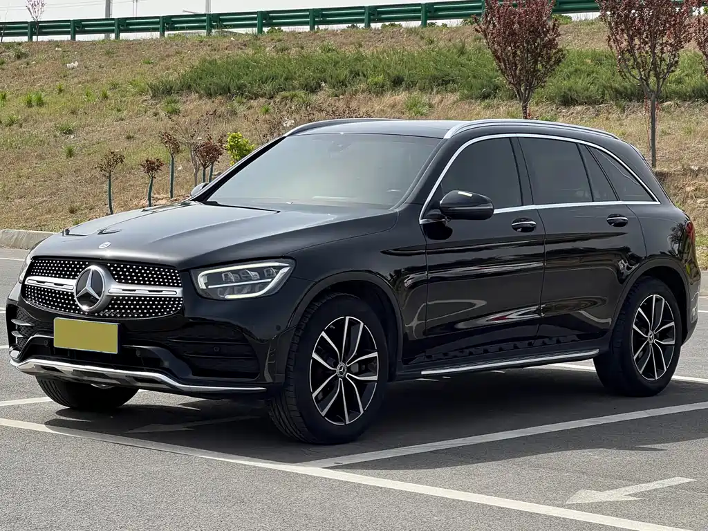 Mercedes-Benz GLC 2021 — фото 1