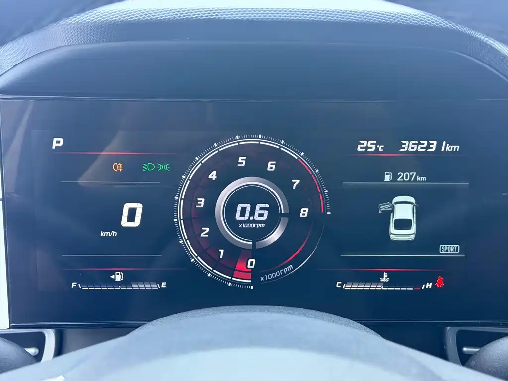 Hyundai Elantra 2022 — фото 10