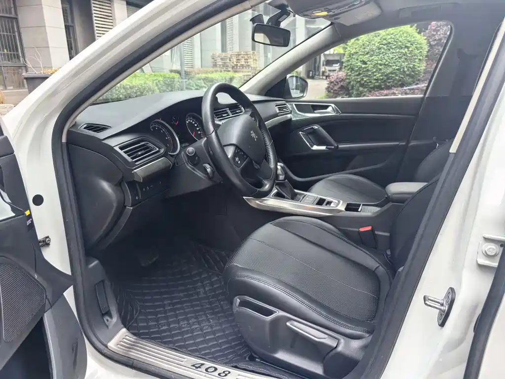 Peugeot 408 2015 — фото 14