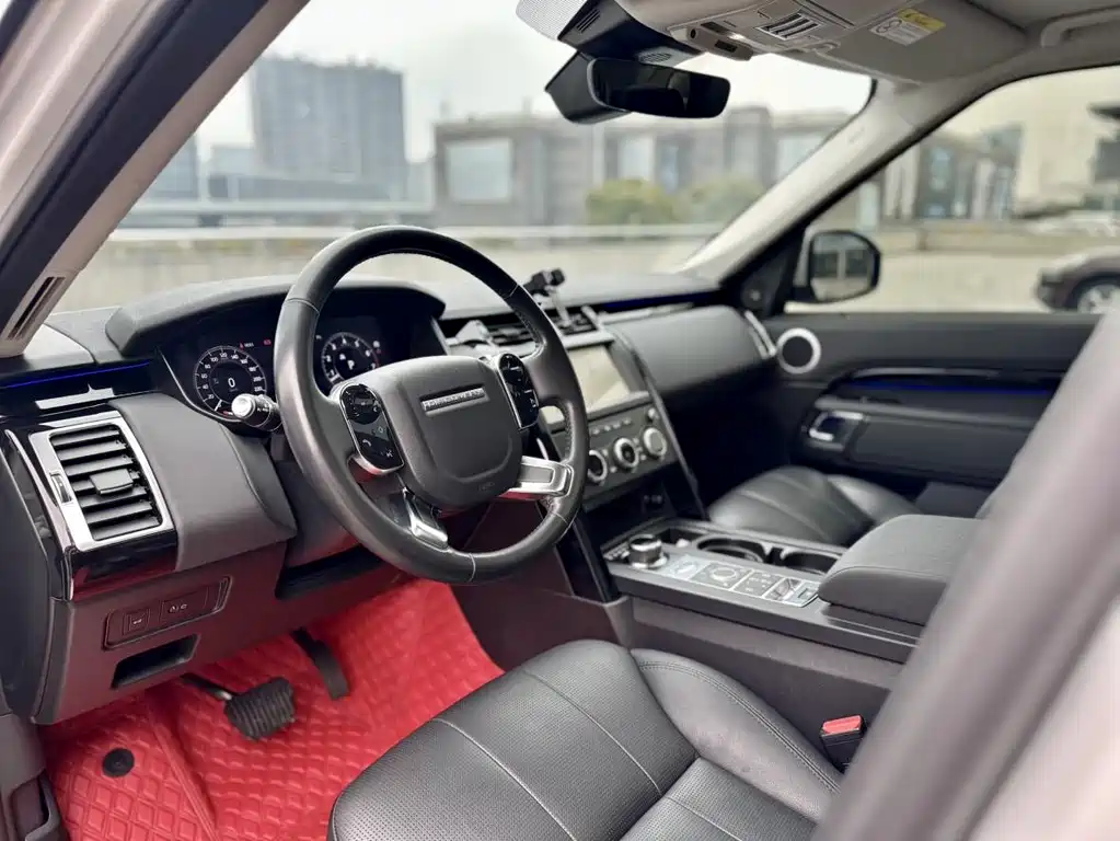 Land Rover Discovery 2020 — фото 8