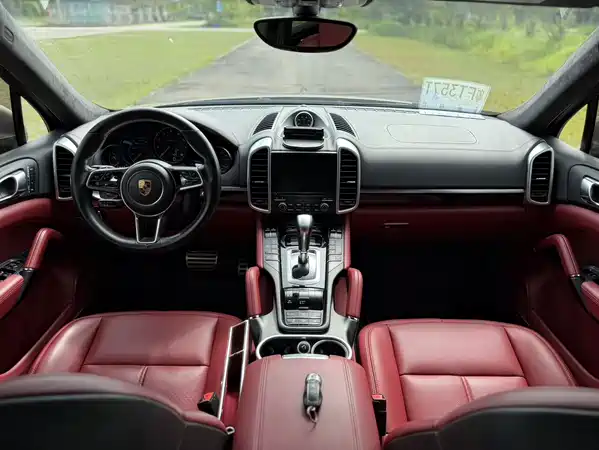 Porsche Cayenne 2017