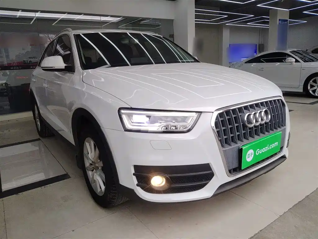Audi Q3 2015 — фото 22