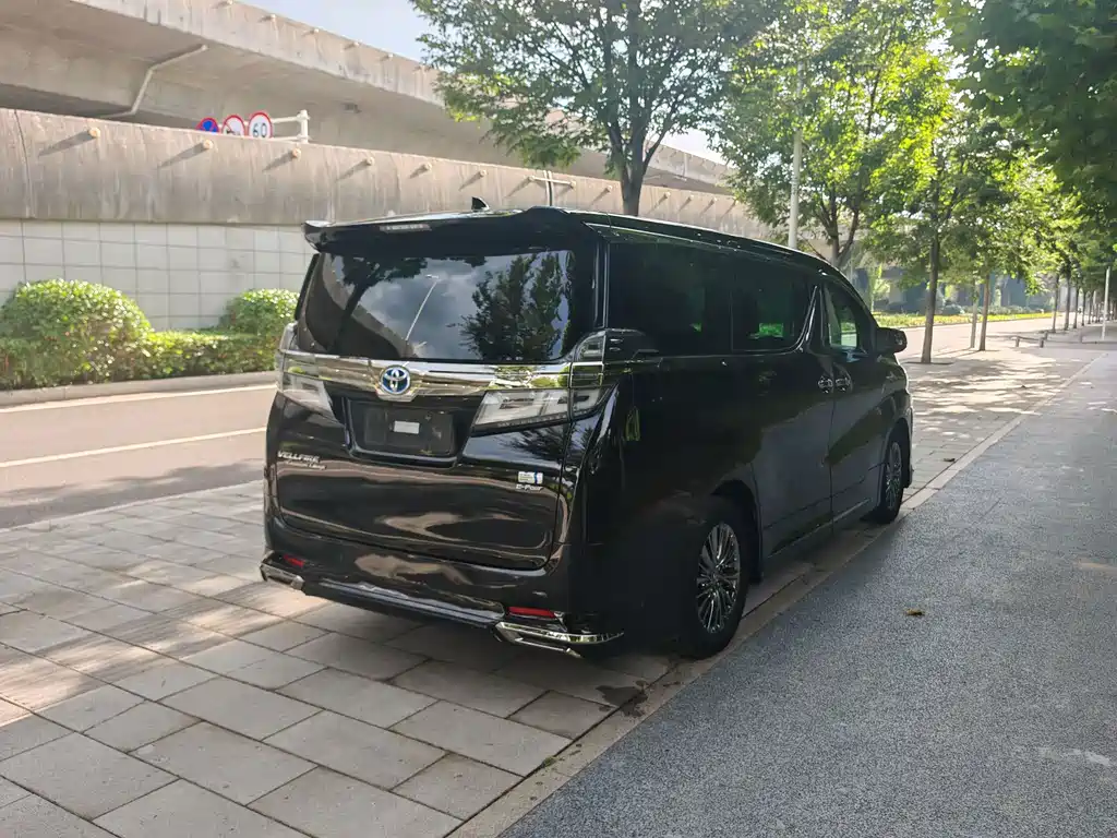 Toyota Vellfire 2020 — фото 7