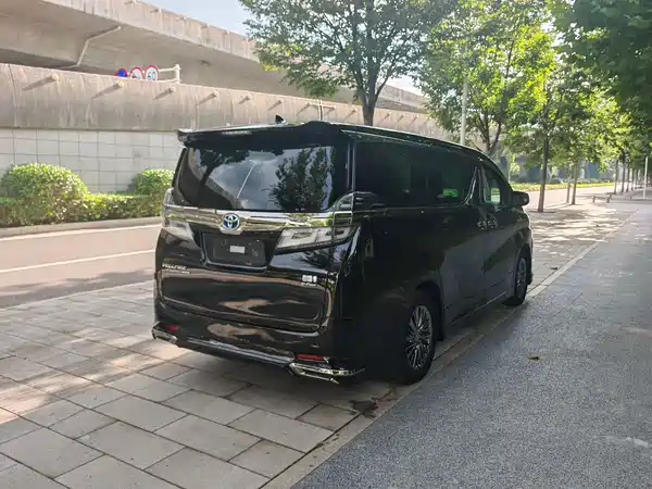 Toyota Vellfire 2020