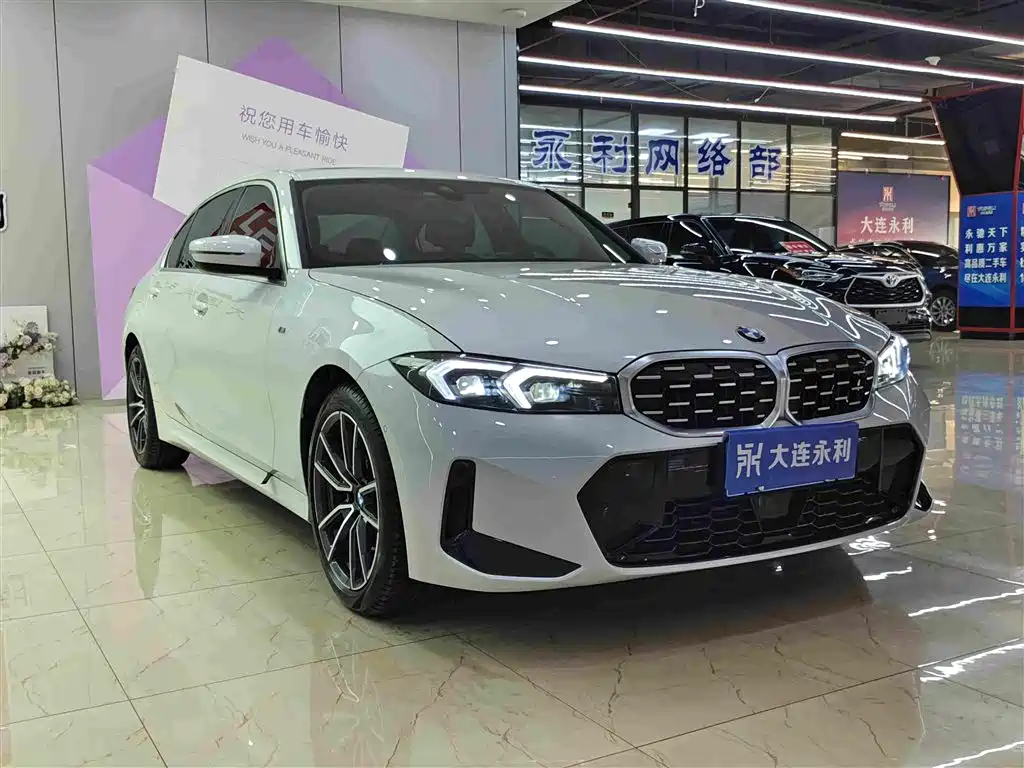BMW 3 Series 2025
