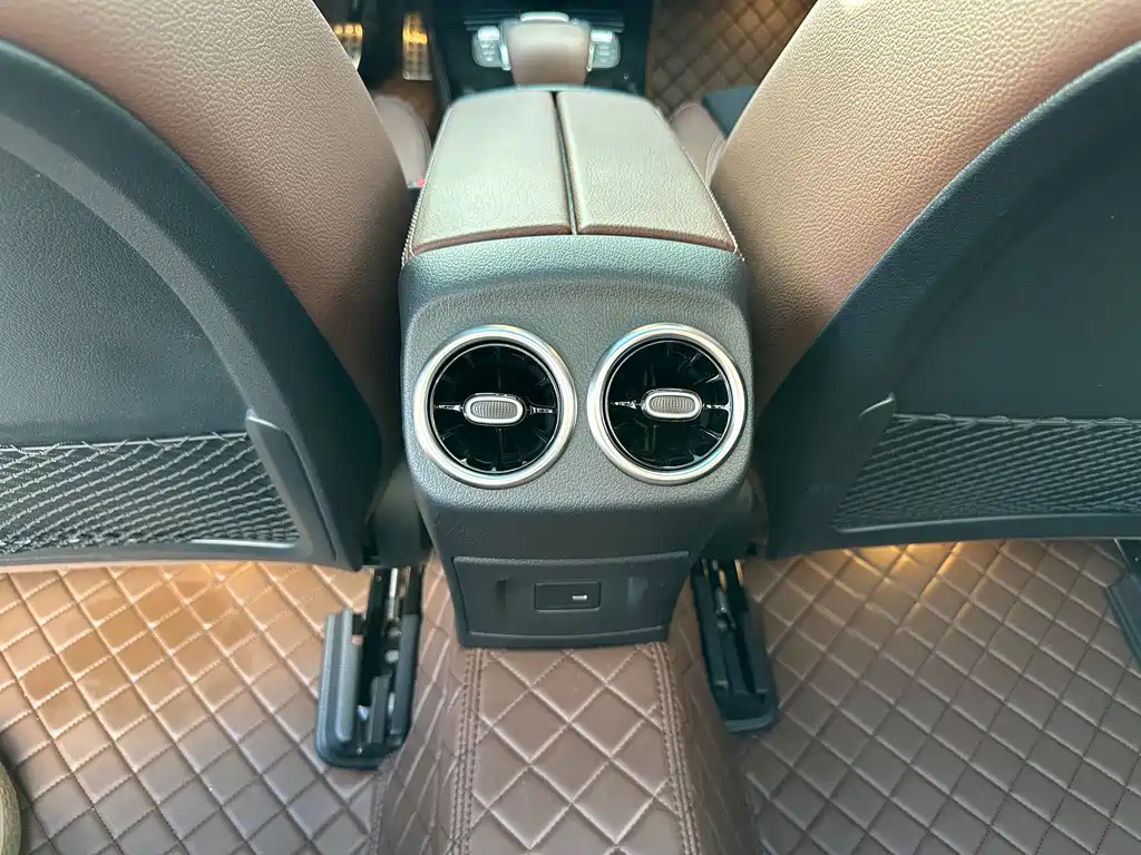 Mercedes-Benz A-Class 2021 — фото 14