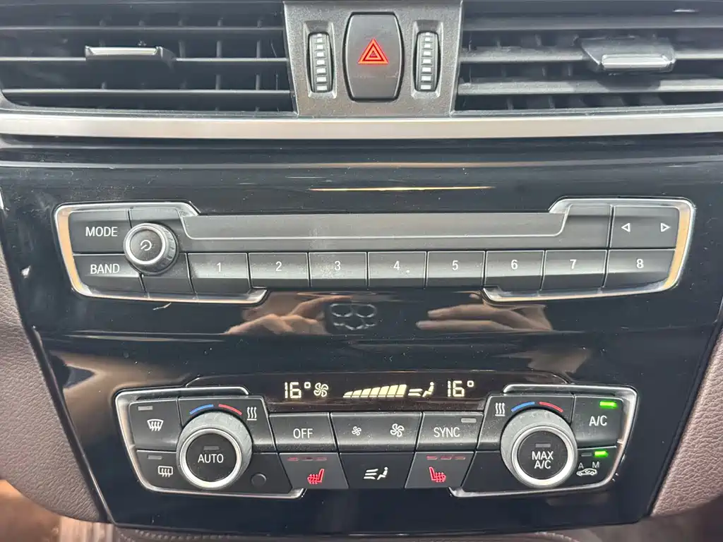 BMW X1 2022 — фото 10
