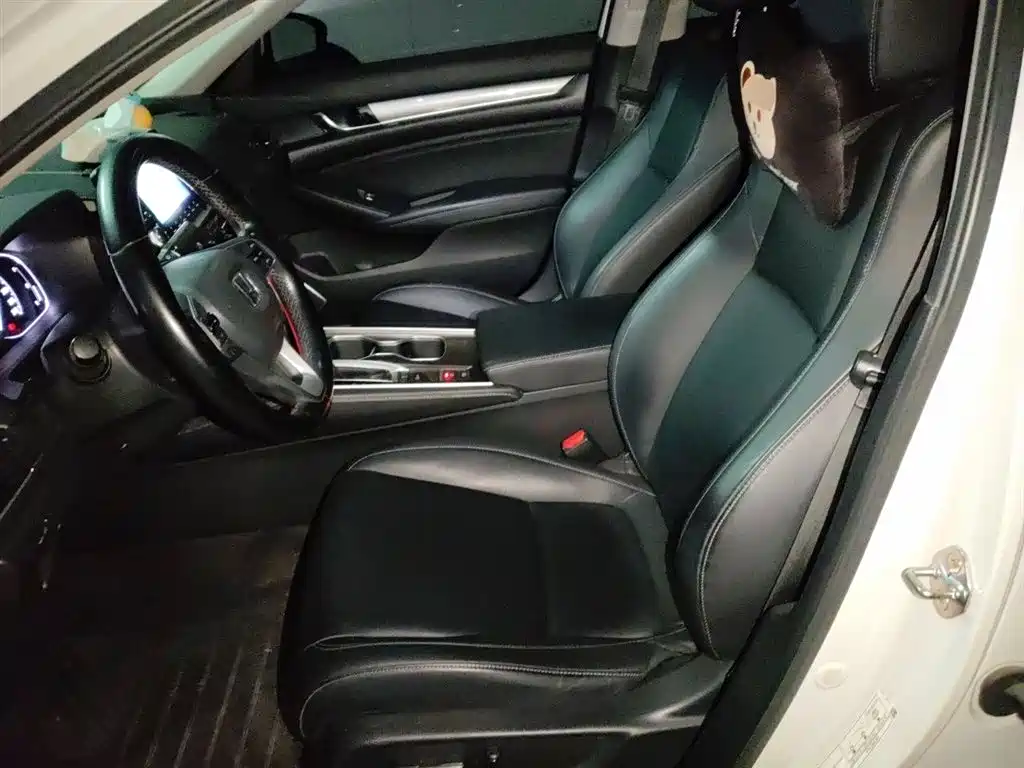 Honda Accord 2020 — фото 11