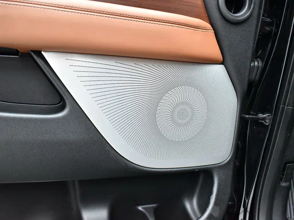 Lincoln Navigator 2019 — фото 17