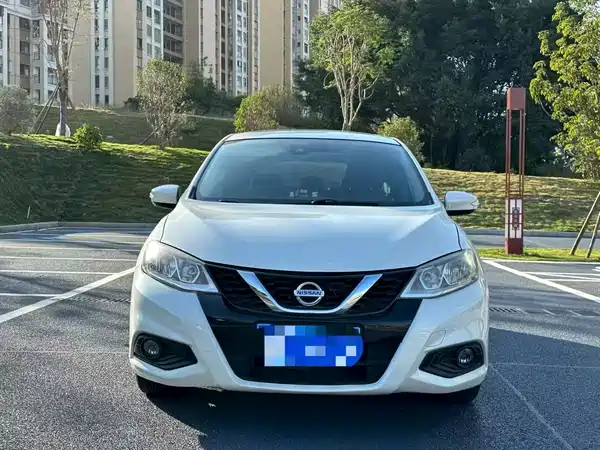 Nissan Tiida 2020