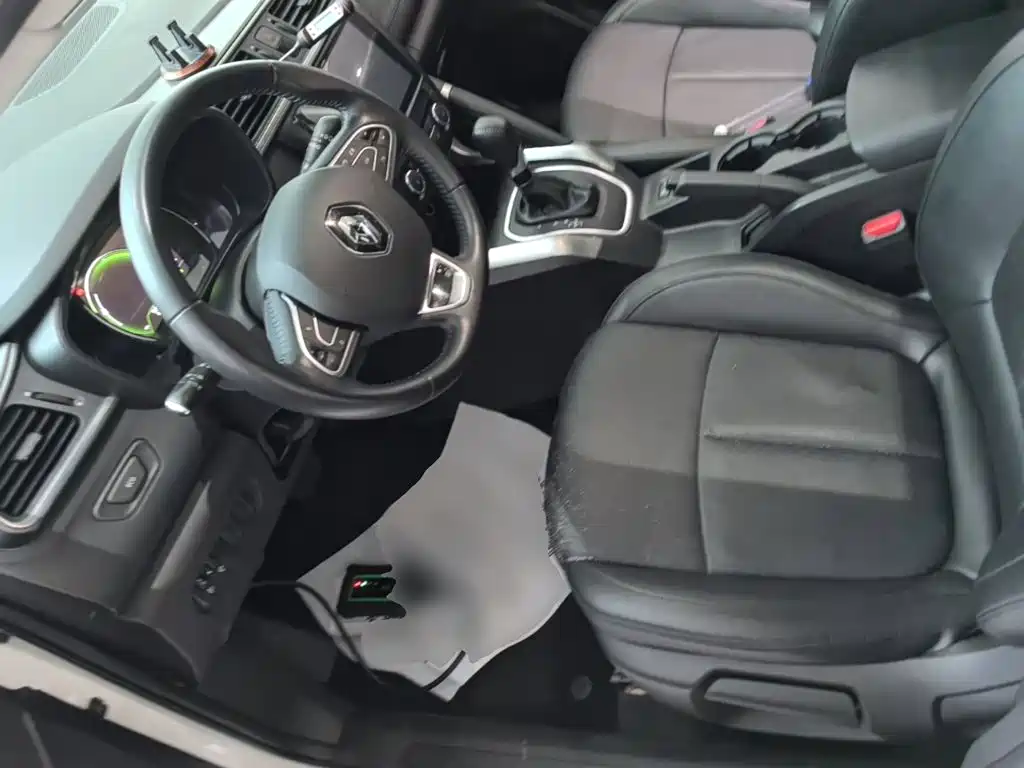 Renault Kadjar 2017 — фото 15