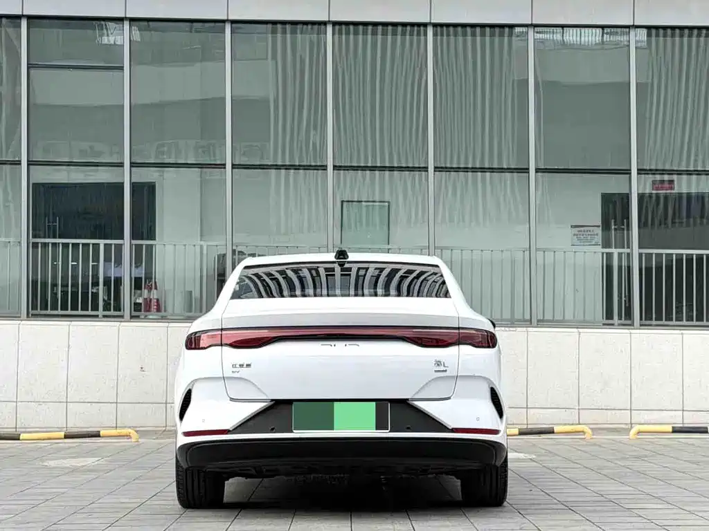 BYD Qin L 2025 — фото 8
