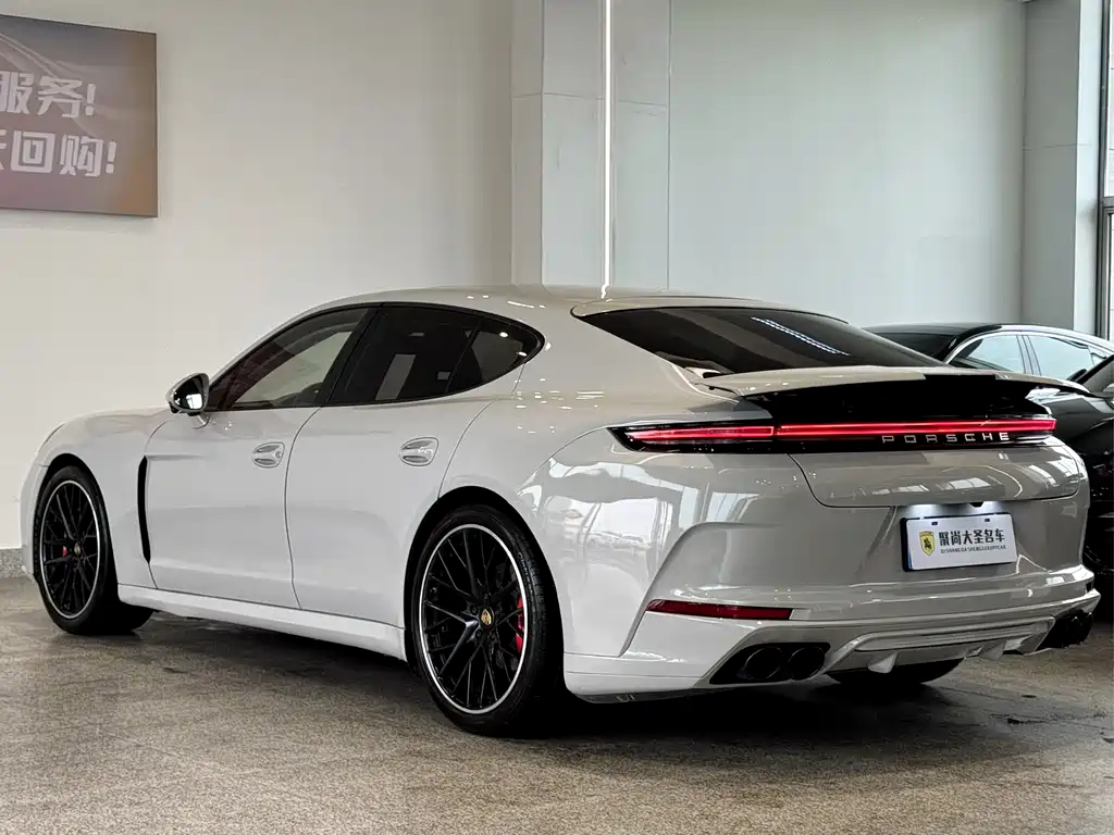 Porsche Panamera 2015 — фото 9