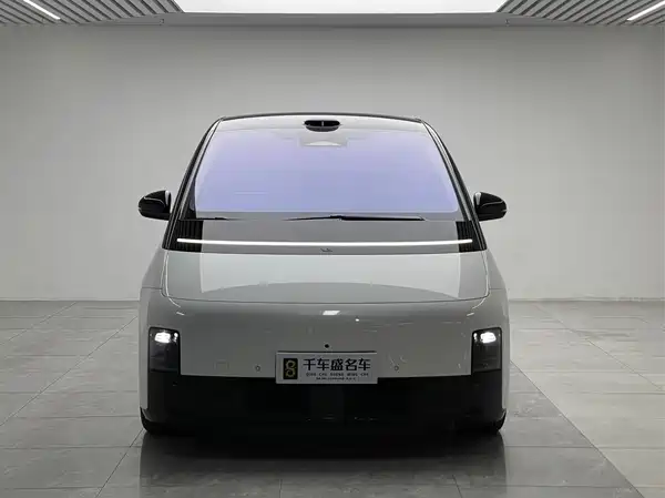 Li Auto MEGA 2025