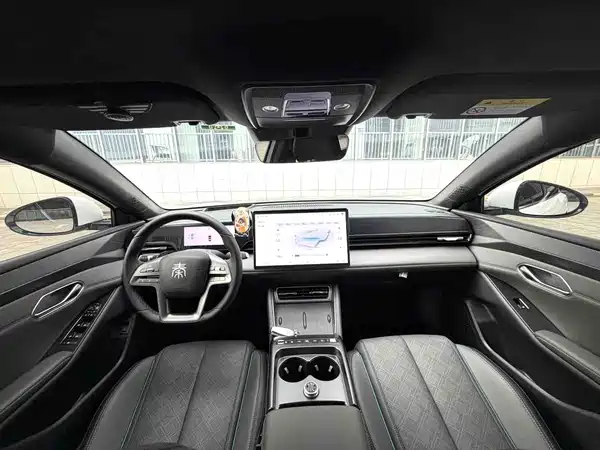 BYD Qin L 2025