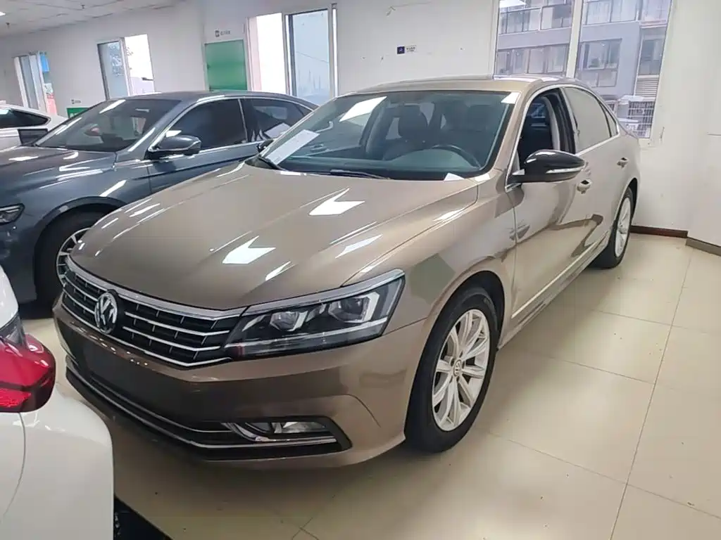 Volkswagen Passat 2017 — фото 2