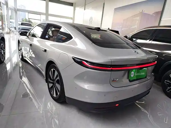 NIO ET7 2022
