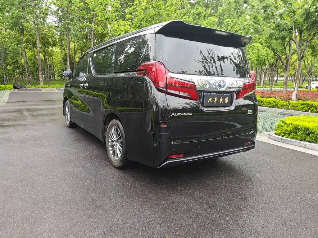 Toyota Alphard 2021 — фото 5