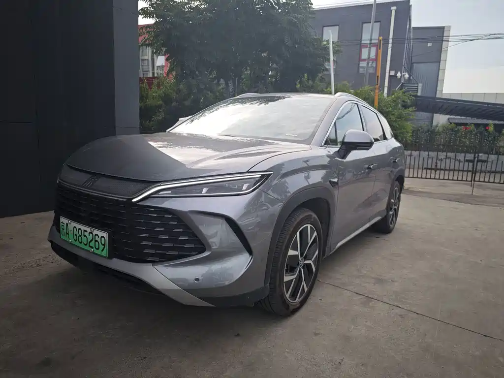 BYD Song L DM-i 2025 — фото 1