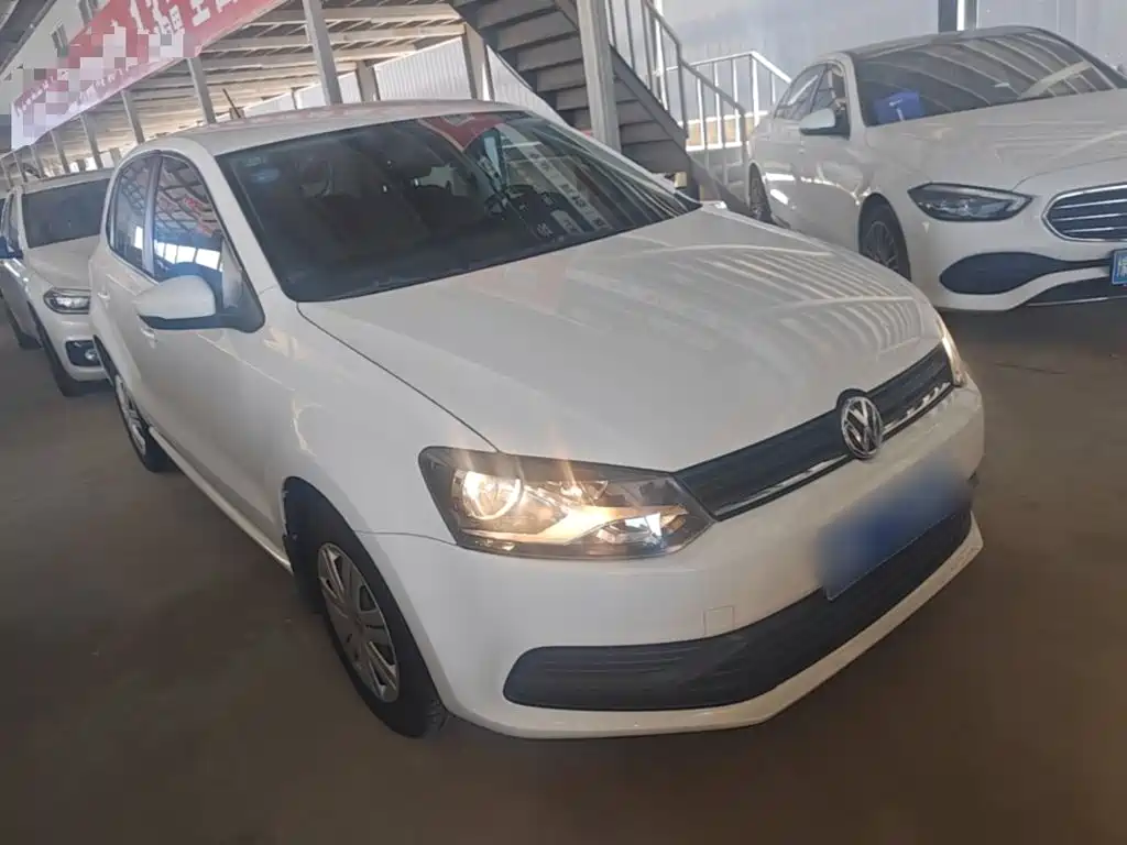 Volkswagen Polo 2015