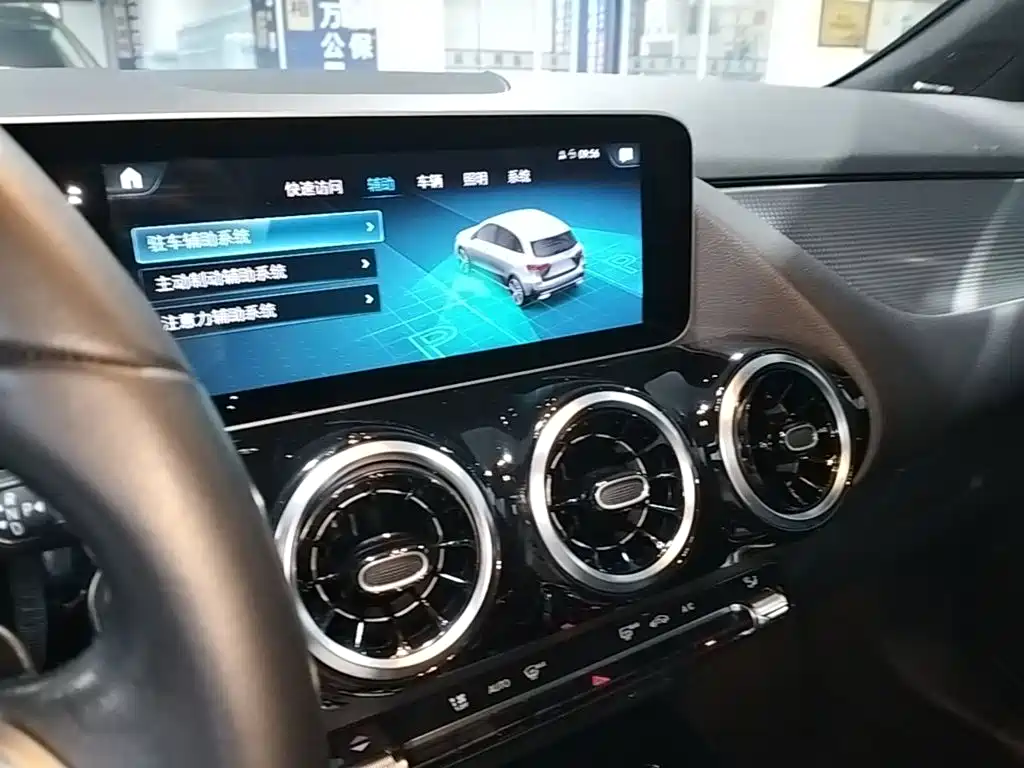 Mercedes-Benz B-Class 2020 — фото 13