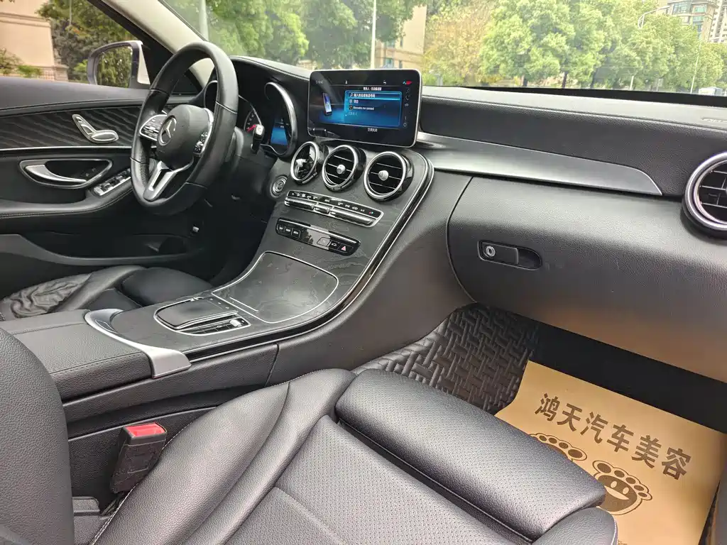 Mercedes-Benz C-Class 2019 — фото 8
