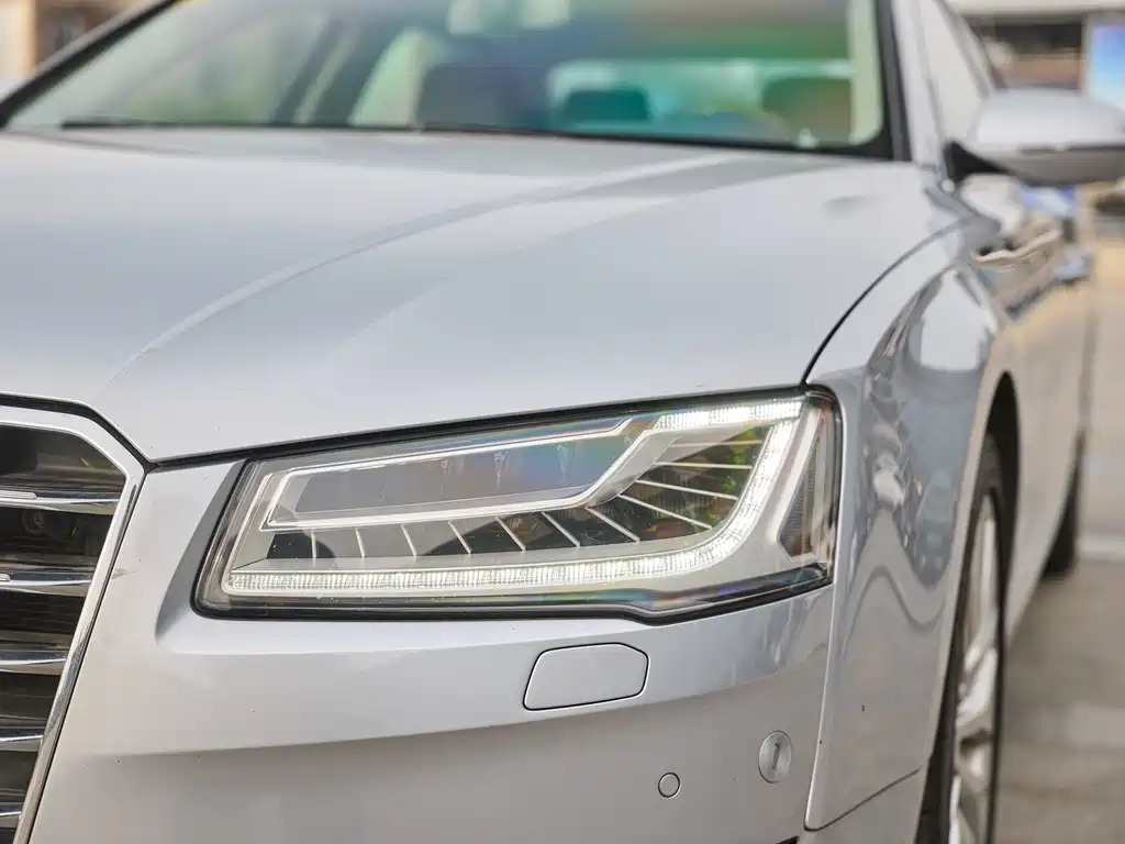 Audi A8 2015 — фото 5