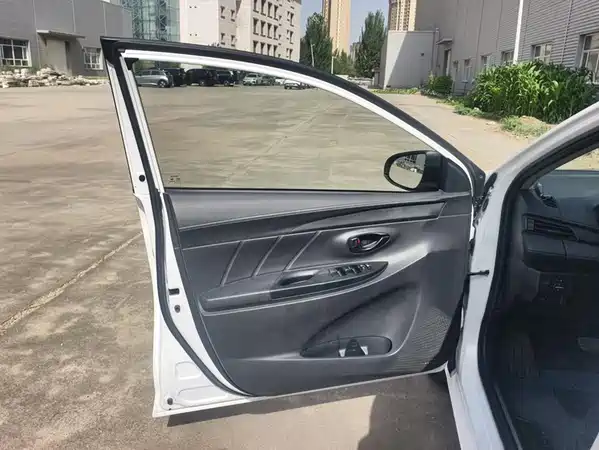 Toyota Yaris L 2019