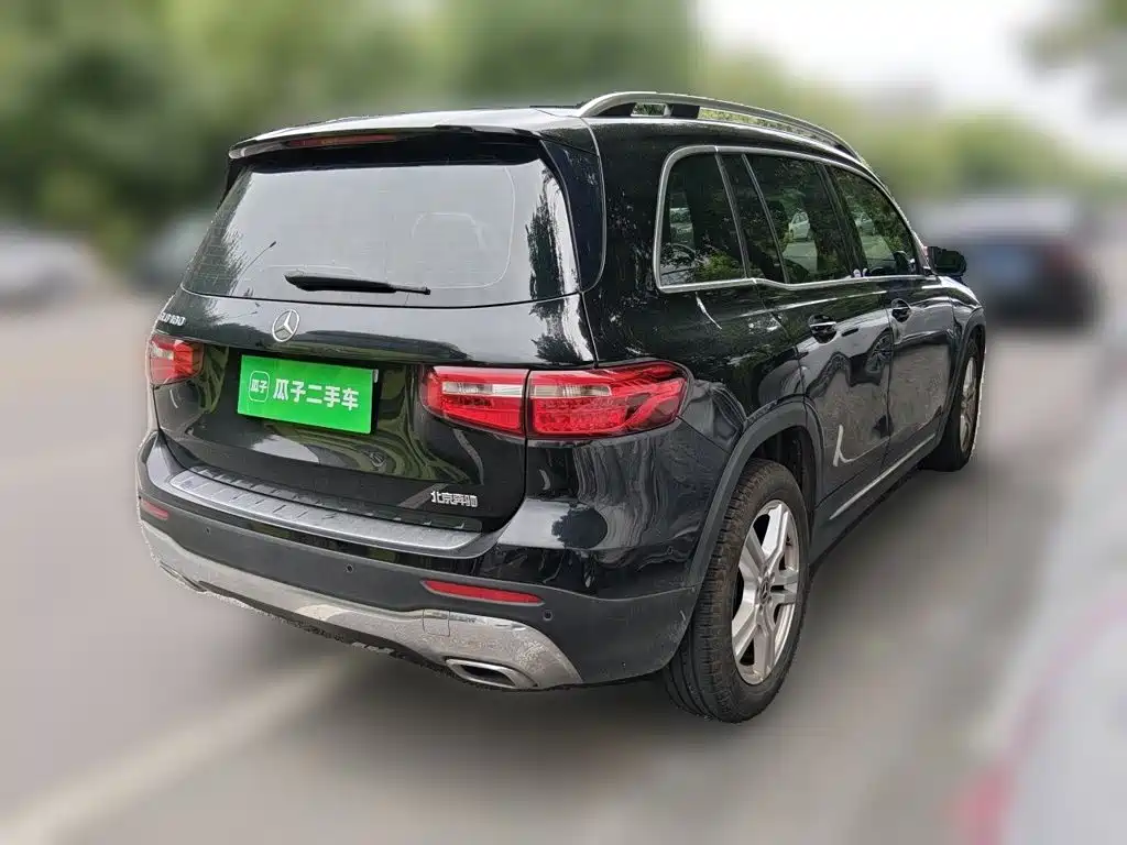Mercedes-Benz GLB 2021
