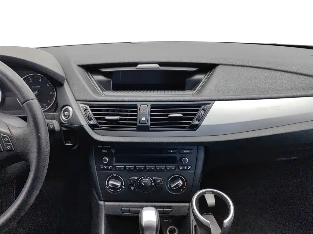BMW X1 2013 — фото 12