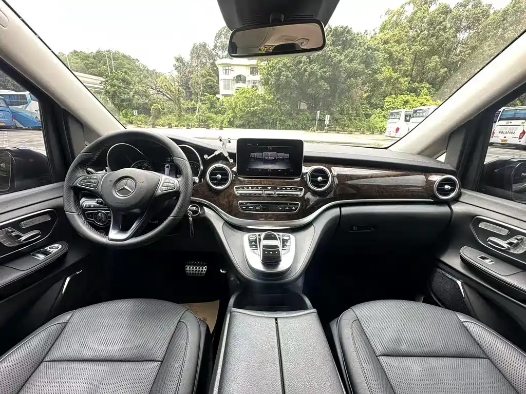 Mercedes-Benz V-Class 2018 — фото 5