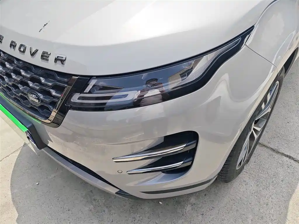 Land Rover Evoque 2023 — фото 18