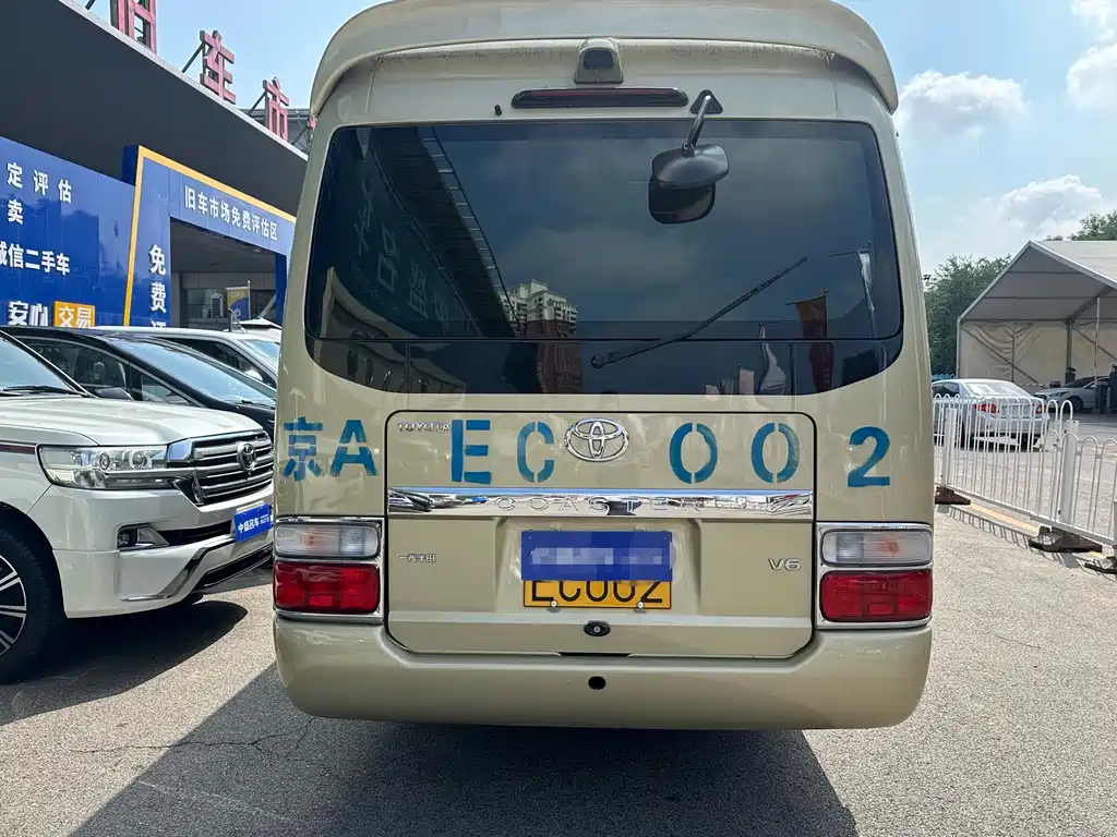 Toyota Coaster 2022 — фото 15