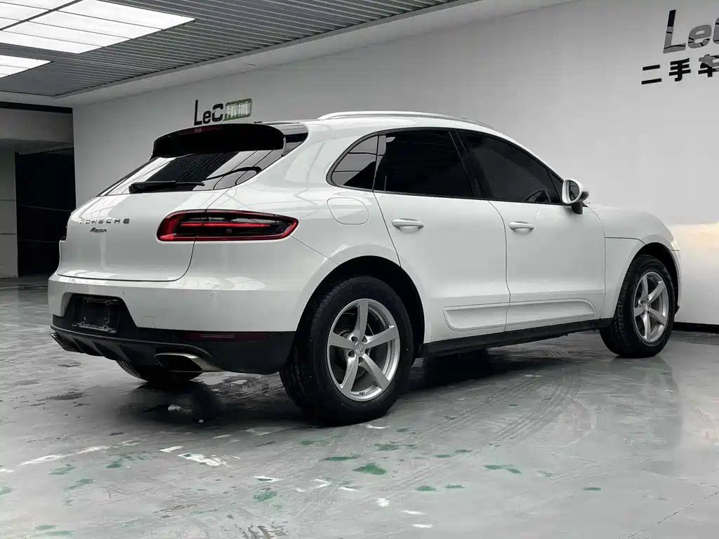 Porsche Macan 2017 — фото 4