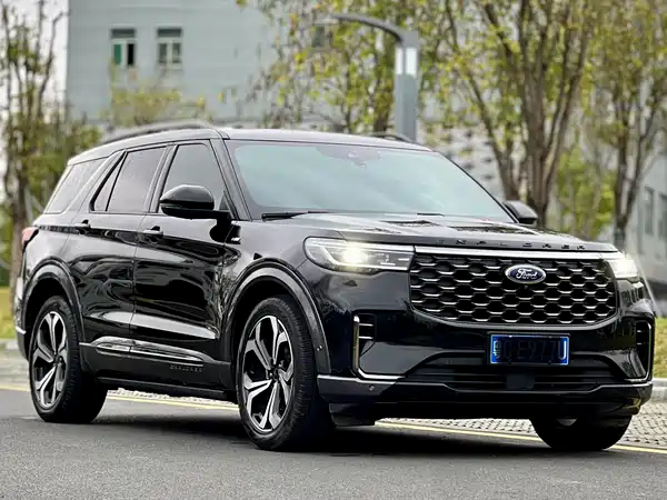Ford Explorer 2023