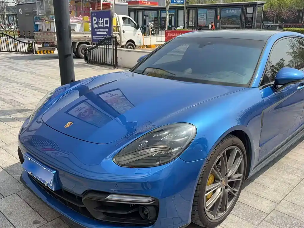 Porsche Panamera 2019 — фото 2