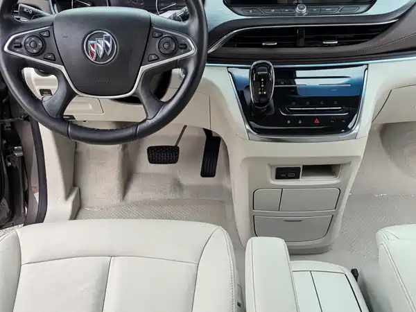 Buick GL8 2021