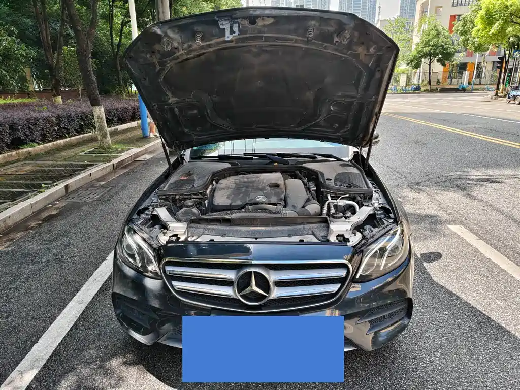 Mercedes-Benz E-Class 2019 — фото 13