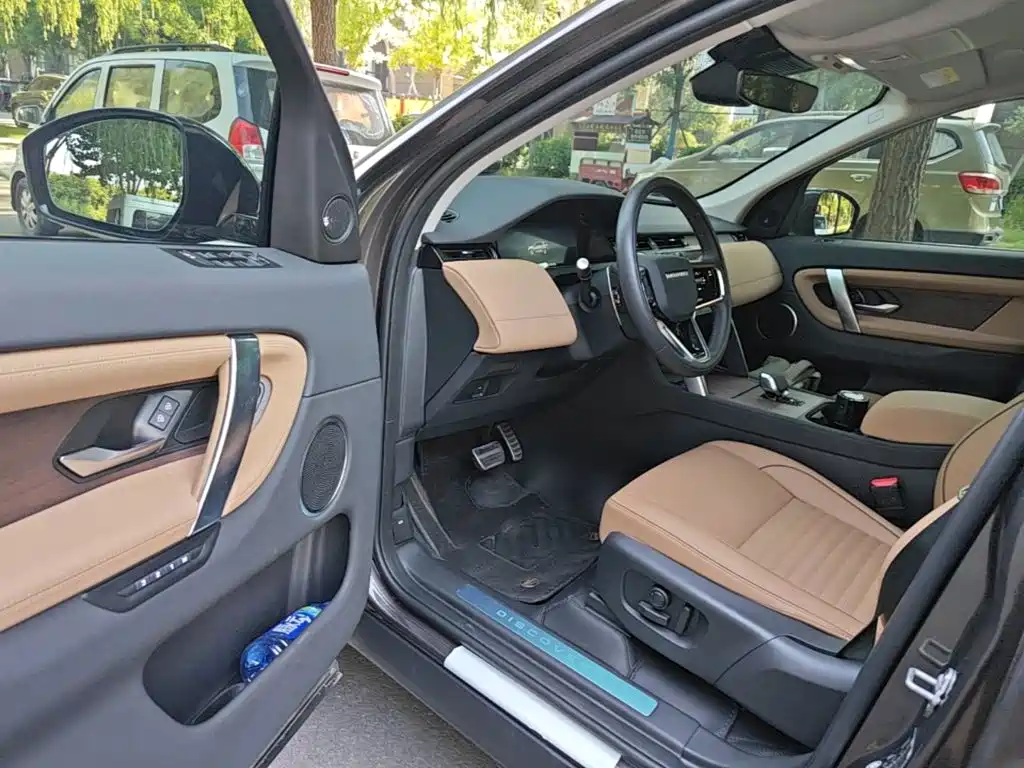 Land Rover Discovery Sport 2024 — фото 16