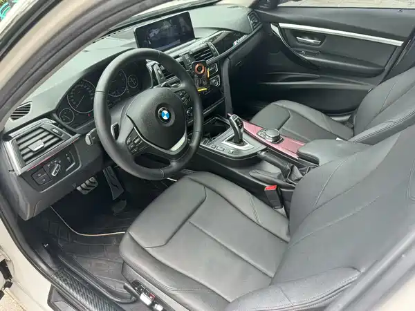 BMW 3 Series 2017