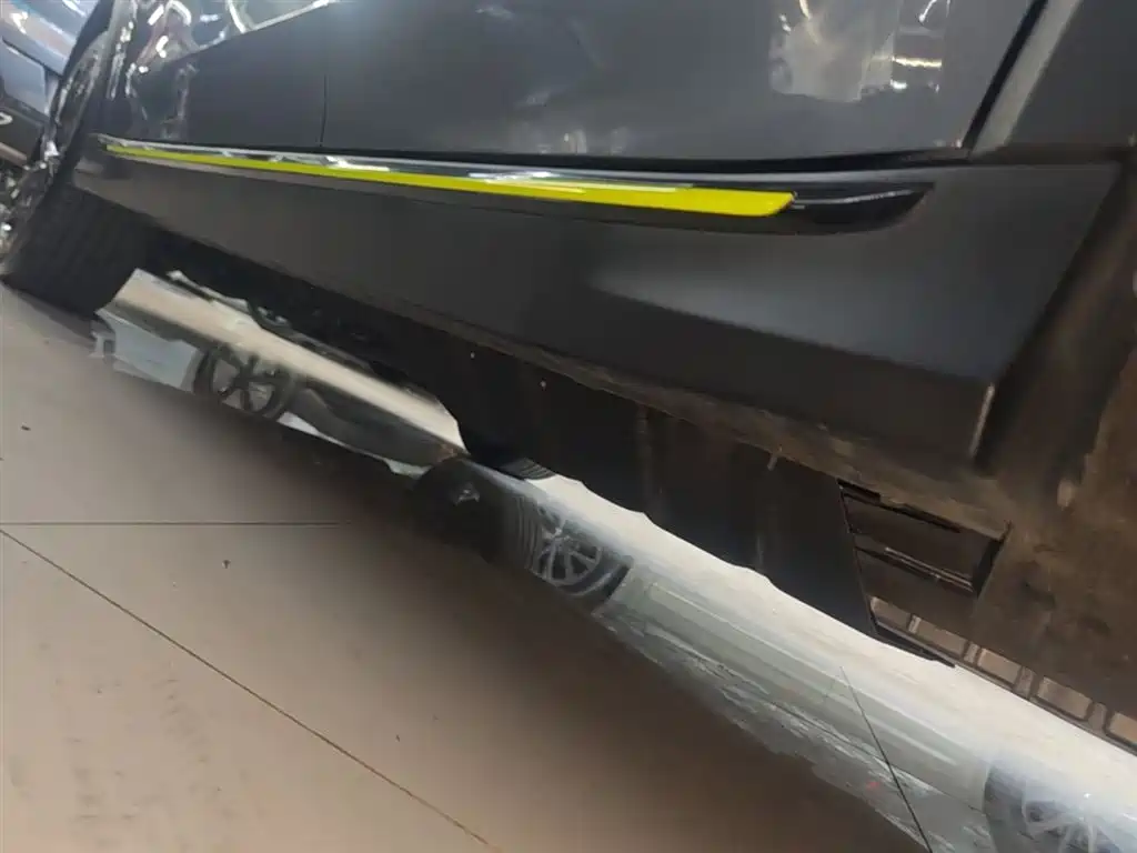 Roewe RX5 New Energy 2020 — фото 22