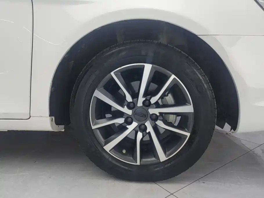 Geely Emgrand 2019