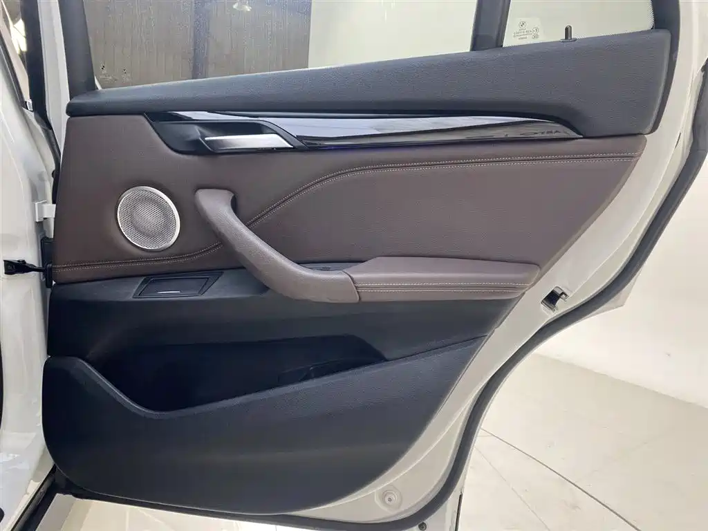 BMW X1 2021 — фото 15